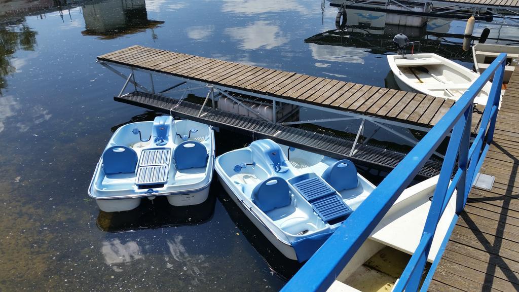 Resort Marina Labe 洛沃西采 外观 照片